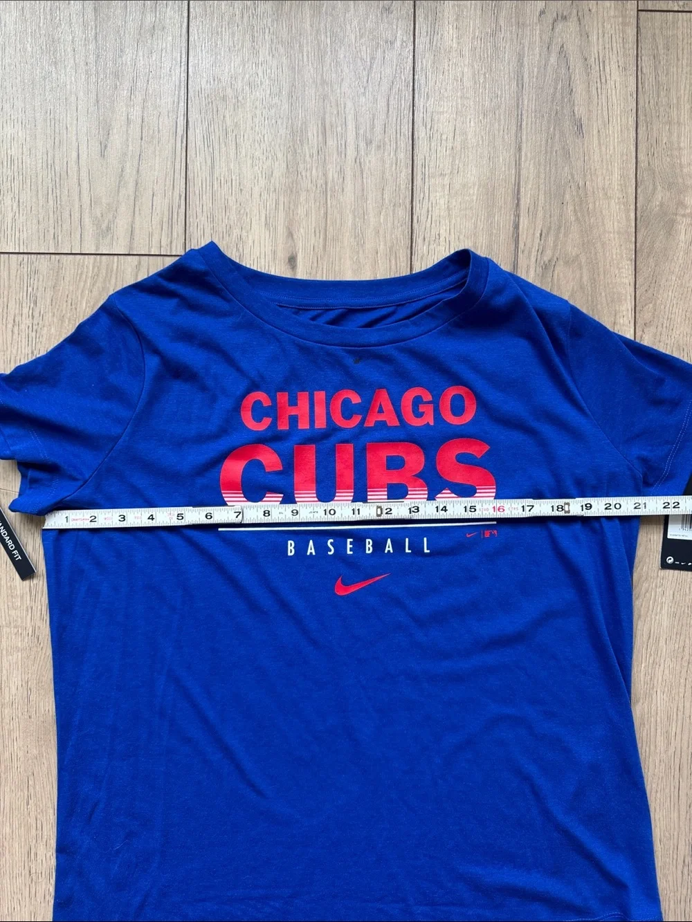 NWT Nike Chicago Cubs MLB Baseball T-Shirt Women’s L Blue Genuine Merchandise
